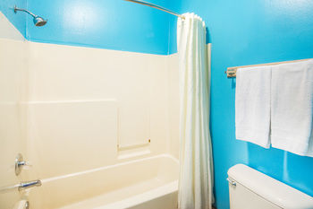 אדינבורג Texas Inn And Suites Citycenter At Utrgv מראה חיצוני תמונה