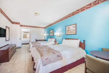 אדינבורג Texas Inn And Suites Citycenter At Utrgv מראה חיצוני תמונה